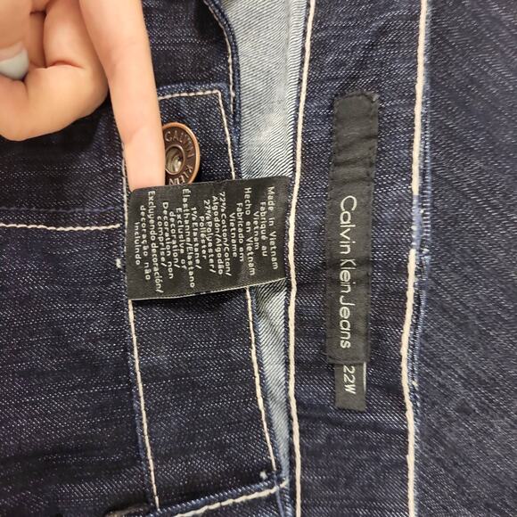 Calvin Klein Jeans Womens 22W x 32 Blue Denim Bootcut Pants Plus Size Jeans - Picture 6 of 11